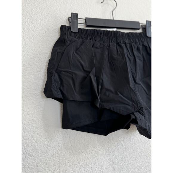 NWOT Women's Workout Gym Shorts Running Quick Dry Pockets Black Medium - Picture 6 of 12